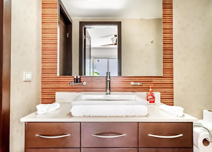Gorgeous Ocean Front Casa Shell Apartment Playa del Carmen
